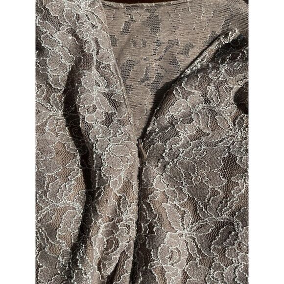 CACHET SEQUINED LACE SHEATH DRESS - Silver/gold Rhinestones Sz 8 Sparkle Shimmer - Picture 7 of 10